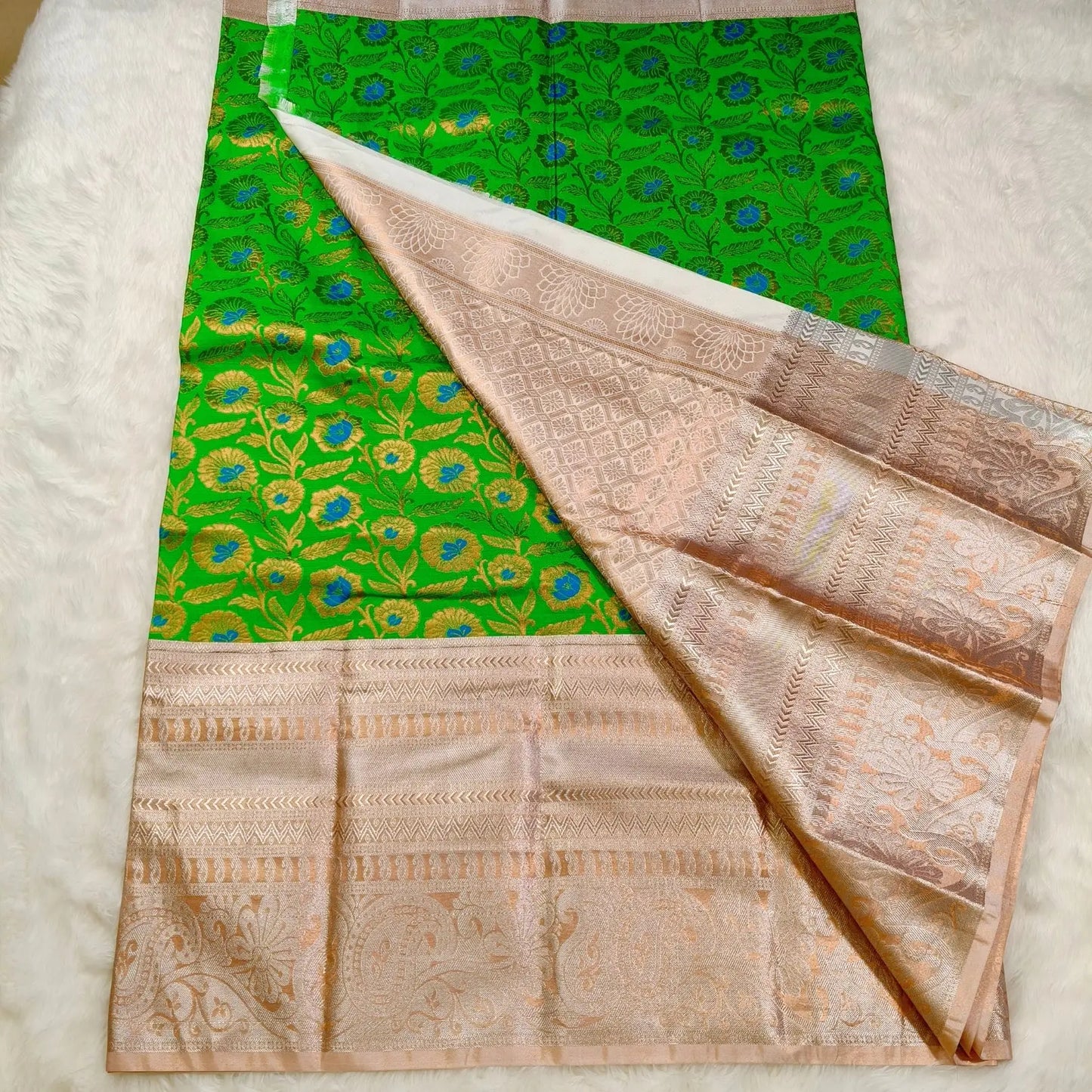 Parrot Green silver Border Kanchipuram Silk Saree Vivahasilks