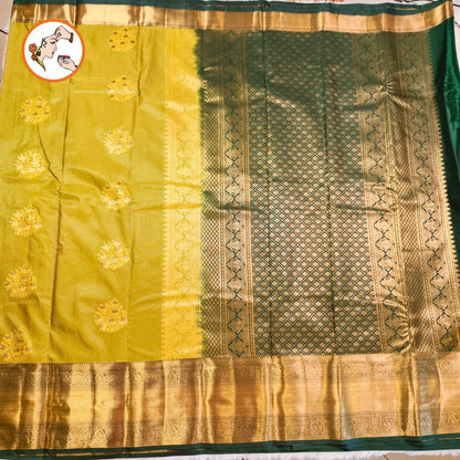 Mehendi Green Vairoosi vertial stripes Kanchipuram Semi Silk Saree