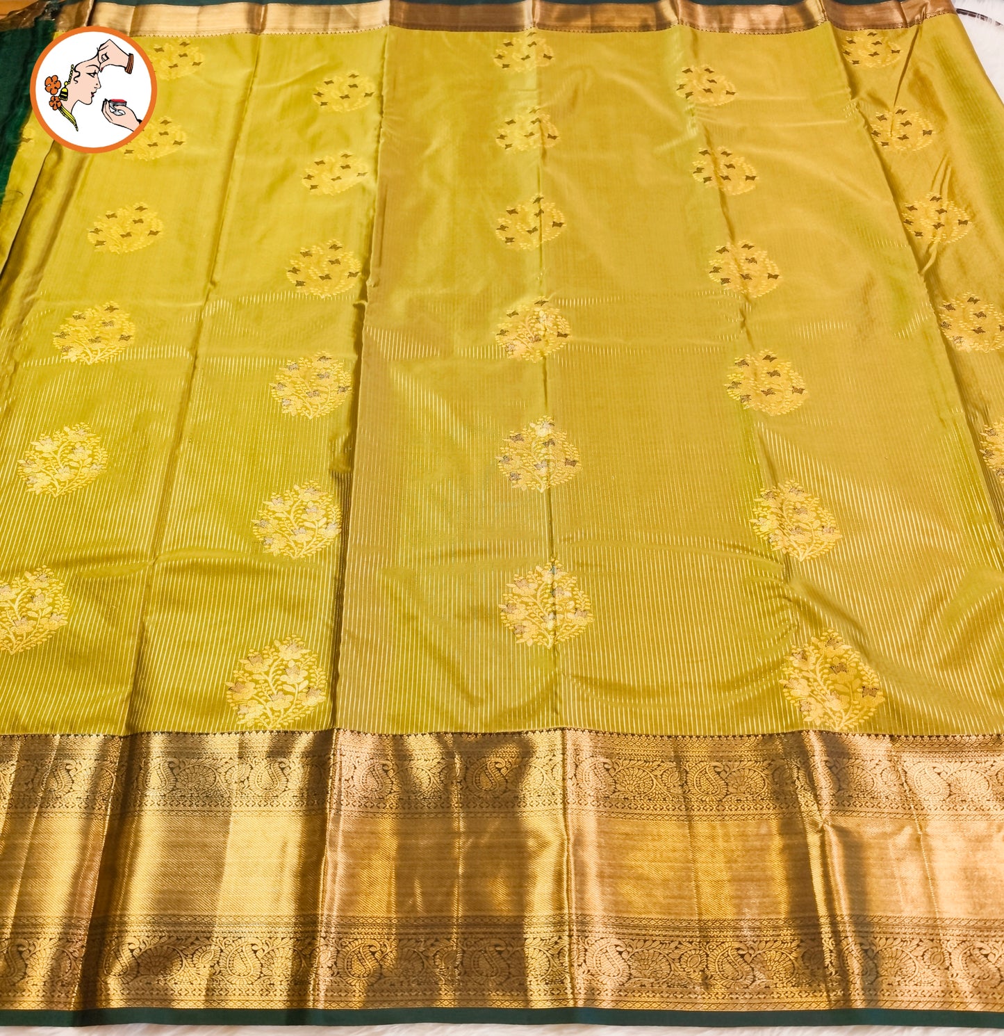 Mehendi Green Vairoosi vertial stripes Kanchipuram Semi Silk Saree