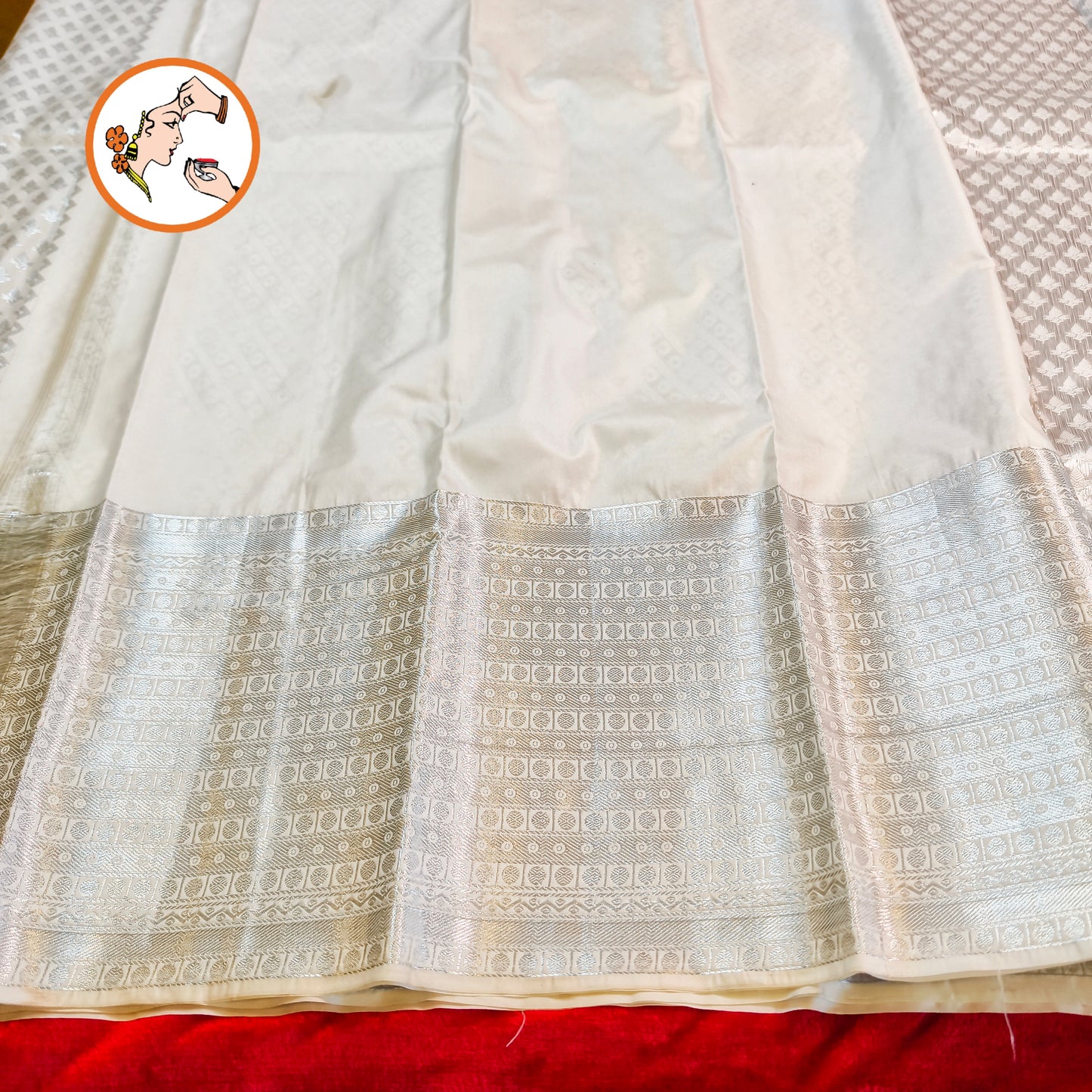 Silvery White 1000 butta Kanchipuram Mix Silk Saree