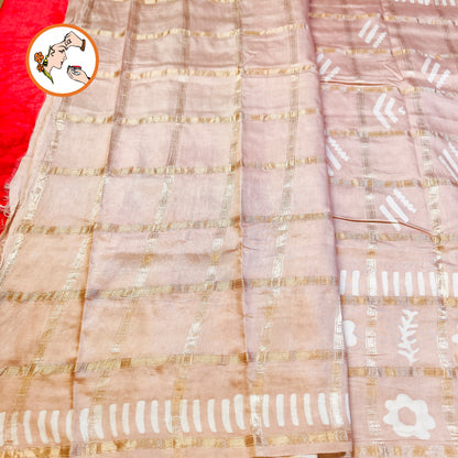 Rosy Beige checks Saree with Flower butta Soft Cotton Casual Saree