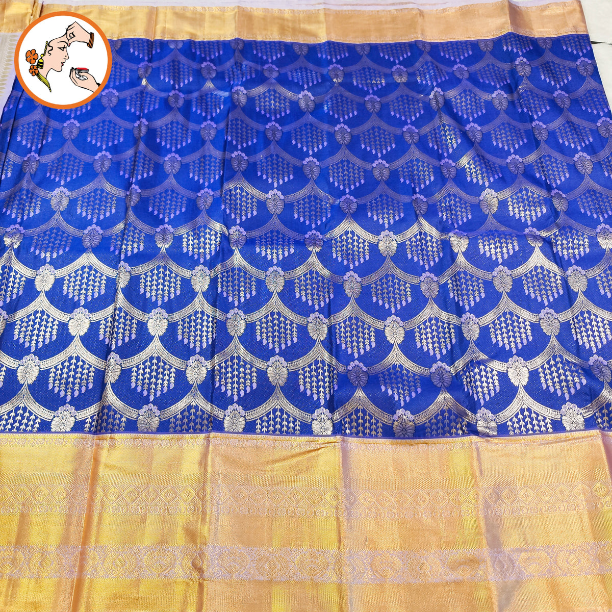 Blue with Lavender border intricate Golden zari weavings Kanchipuram Mix Silk Saree