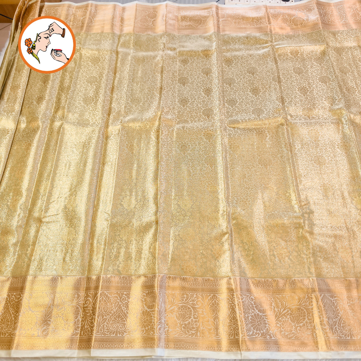 Off White (Light Gold) Floral Gold zari weaving Kanchipuram Bridal High Tissue Silk Saree