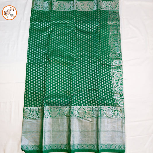 Dark Green Traditional 1000 butta Kanchipuram Silk Saree with Silver Jari