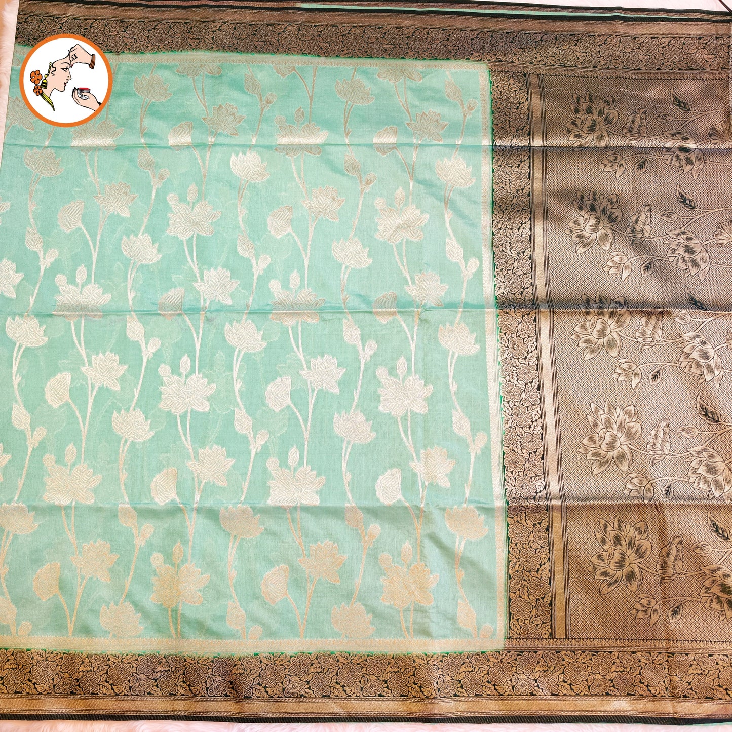 Light Green with Dark Green border Jaal design Banarasi Silk Saree (Light Weight)