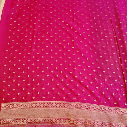 Parrot Green with Pink Checkered Partywear Georgette Saree Vivahasilks
